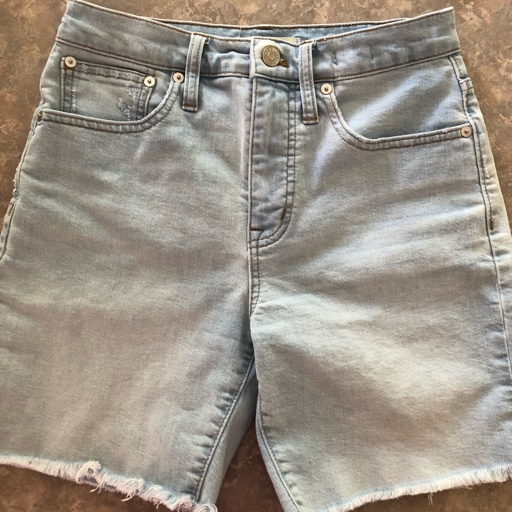 Madewell High Rise Denim Mid Length Shorts, Jean Shorts, 24, Fit Like 26